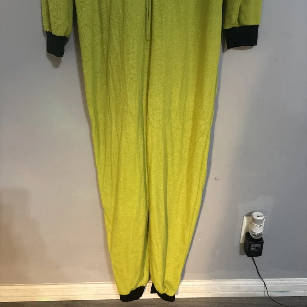 The Grinch Pajamas One Piece Zip Costume Christmas Fleece Hooded Size S/M (7/9)